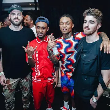 Le polo billionaire boys club rouge et blanc porté par Slim Jxmmi sur le compte Instagram de @slimjxmmi