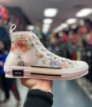 Dior B23 High Top Flowers Oblique sur le compte Instagram de @originsnyc