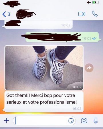 Adidas Yeezy Boost 350 V2 Zebra on the account Instagram of @yeezymafia_morocco