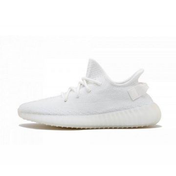 Adidas Yeezy Boost 350 V2 Cream/Triple White on the account Instagram of @yeezymafia_morocco