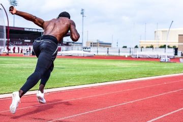 Nike Zoom JA Fly 3 Fred Kerley on the account Instagram of @fkerley99