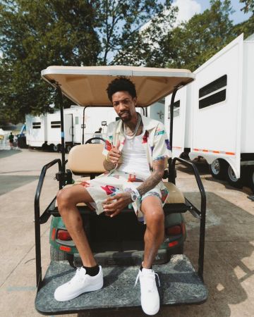 Las zapatillas bajas nike air force 1 blancas usadas por Sonny Digital en la cuenta de Instagram de @sonnydigital