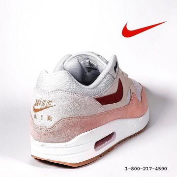 Air Max 1 Por La Familia portée par whosmarky   sur le compte Instagram de @whosmarky 