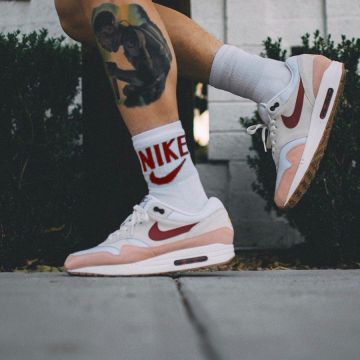 Air Max 1 Por La Familia portée par whosmarky   sur le compte Instagram de @whosmarky 