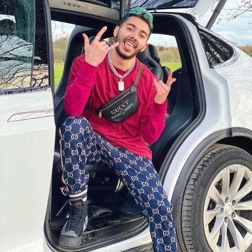 Le pantalon de survêtement gucci  porté par okan sostyle   sur le compte Instagram de @sostyle_off 