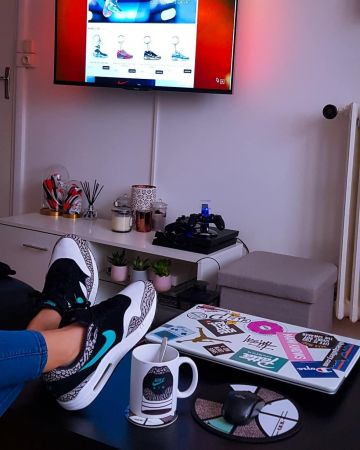 Air Max 1 Parra (2018) sur le compte Instagram de @la_sneakerie_