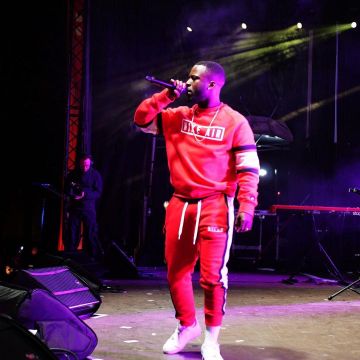 Sudadera Nike Air rouge de Brams en la cuenta de Instagram de @bramsitoofficiel