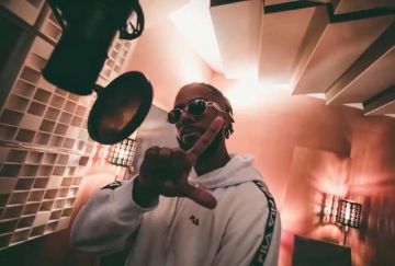 The sweat white Fila Lefa account on the Instagram of @lefaauthentique