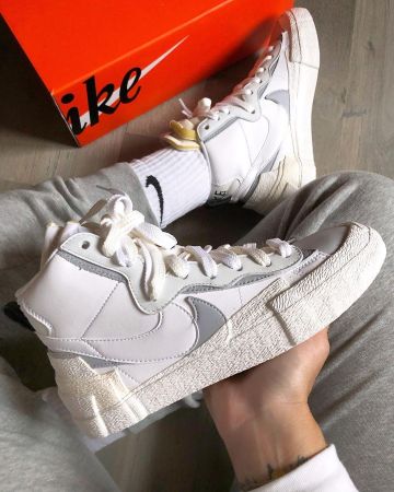 Nike Blazer Mid sacai Blanc Gris sur le compte Instagram de @celouuuuuuuu