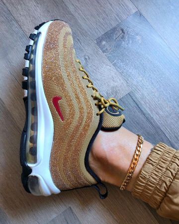 Air Max 97 LX Swarovski Gold (W) sur le compte Instagram de @celouuuuuuuu