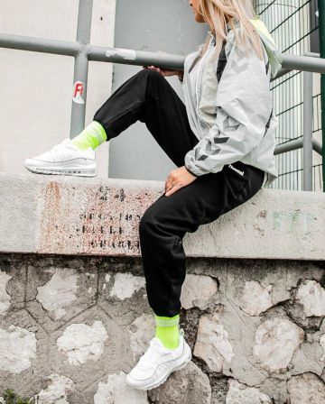 Air Max 98 Blanc sur le compte Instagram de @celouuuuuuuu
