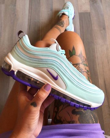 Air Max 97 Marina Blue (W) en la cuenta de Instagram de @celouuuuuuuu
