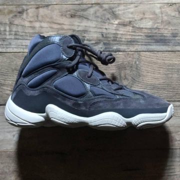 Adidas Yeezy 500 High Slate en la cuenta de Instagram de @wex