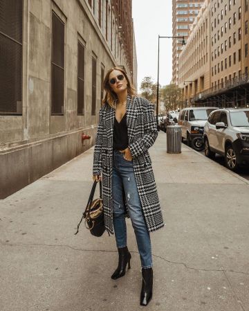 Asos Design Houndstooth Abrigo de gran tamaño de Charlotte Bridgeman en la cuenta de Instagram @charlottebridgeman