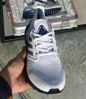 Adidas Ultra Boost 2020 ISS US National Lab Dash Grey en la cuenta de Instagram de @wex