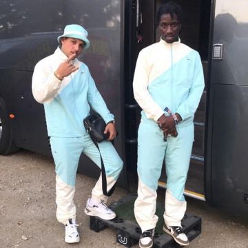 La chaqueta de chándal Lacoste x Golf Le Fleur usada por Ormaz en la cuenta de Instagram de @gallery_of_ormaz