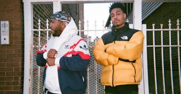 La doudoune jaune The North Face portée par Sir Michael Rocks sur le compte Instagram de @thecoolxkids