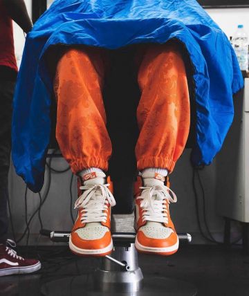 Panneau arrière Jordan 1 Mid Shattered sur le compte Instagram de @jordan1sonly