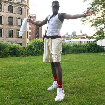 Les sneakers air jordan 4 portées par Sheck Wes sur le compte Instagram de @sheckwes