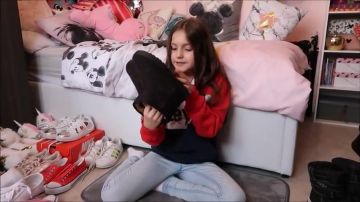 UGG Classic Mini in ALL MY SNEAKERS - the AIR MAX 270 - FILA - SUPERSTAR ...