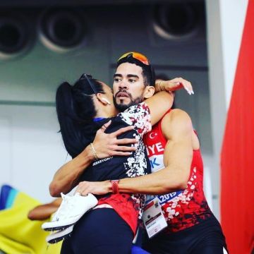Nike Superfly Elite de Yasmani Copello en la cuenta de Instagram de @yasmanicopello