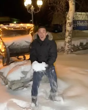 Parka black worn by Tibo InShape on the account Instagram of @tiboinshape