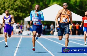 Nike Zoom Superfly Elite de TJ Holmes sur le compte Instagram de @teejay_holmes