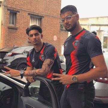 The jersey jordan x psg worn by Mister Official account Instagram of @mister_officiel