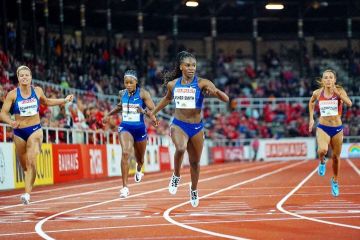 Nike Superfly Elite de Dina Asher-Smith en la cuenta de Instagram de @dinaashersmith