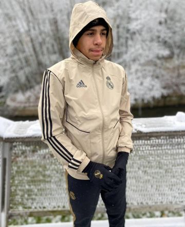 Chaqueta en la cuenta de Instagram de @footkornerqwartz