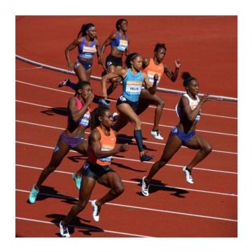 Nike Zoom Superfly Elite de Dina Asher-Smith en la cuenta de Instagram de @dinaashersmith