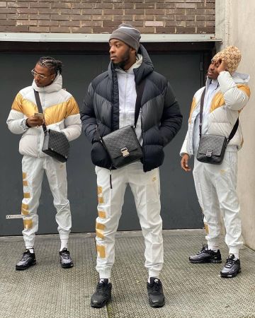 Survet sur le compte Instagram de @footkornerqwartz