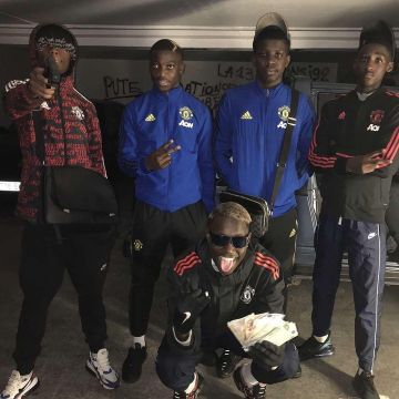 Veste sur le compte Instagram de @footkornerqwartz