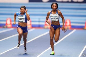 La élite de la supermosca Nike de Bianca Williams en la cuenta de Instagram de @biancaawills