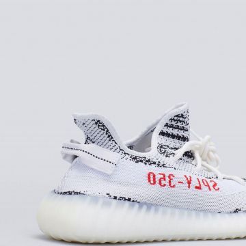 Yeezy zebra  de StockX   sur le compte Instagram de @stockx 