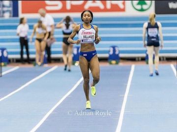 La élite de la supermosca Nike de Bianca Williams en la cuenta de Instagram de @biancaawills