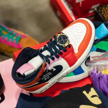 Jordan 1 Mid SE Fearless Melody Ehsani (W) sur le compte Instagram de @sneakercon