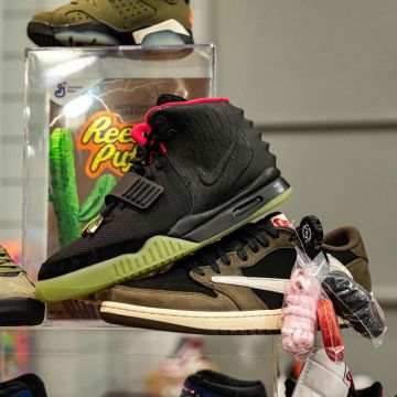 Jordan 1 Retro Low OG SP Travis Scott en la cuenta de Instagram de @sneakercon