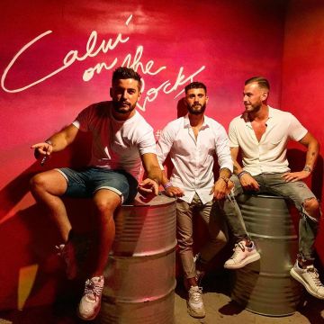 White Chelise en la cuenta de Instagram de @julienbert42