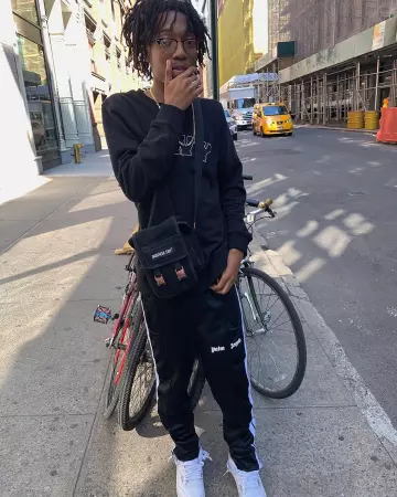 Air Jor­dan 4 Re­tro Pure Mo­ney de Lil Tecca sur le compte Instagram de @liltecca