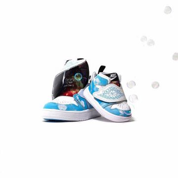 Jordan 1 fearless (TD) sur le compte Instagram de @opiumparis