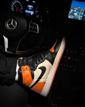 Jordan 1 destrozado en la cuenta de Instagram de @q_tto