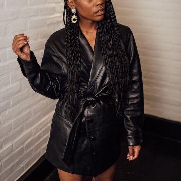 Canción de estilo Black Bennie Leather Jacket de Shay Sweeney en la cuenta de Instagram @shaymone