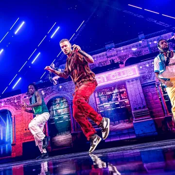 air jordan  porté par air jordan   sur le compte Instagram de @mattpokora 