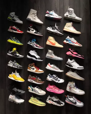 Nike React Element 87 Sail Light Bone sur le compte Instagram de @boostenemy