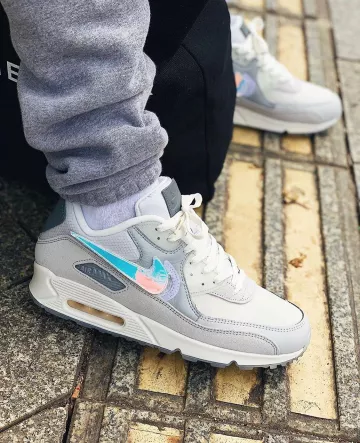 Air Max 90 The Basement London sur le compte Instagram de @sneakersfromfrance