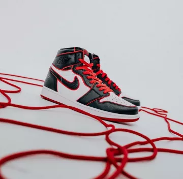 Jordan 1 bloodline on the account Instagram of @sneakersfromfrance