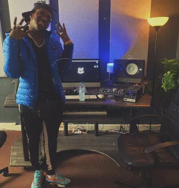 Nike tn on the account Instagram of @mechant_minus