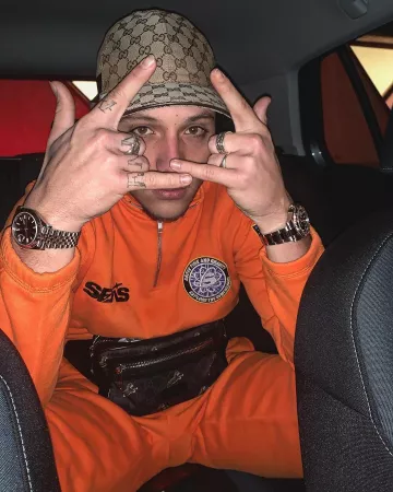 Vestes sur le compte Instagram de @plkpb