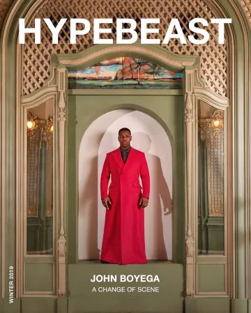 Raf Simons Double Breasted Red Long Coat usado por John Boyega en la cuenta de Instagram @johnboyega